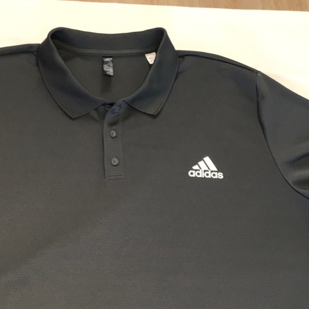 ADIDAS PRIMEGREEN GRAY COLOR, NEW WITHOUT TAG 2XL